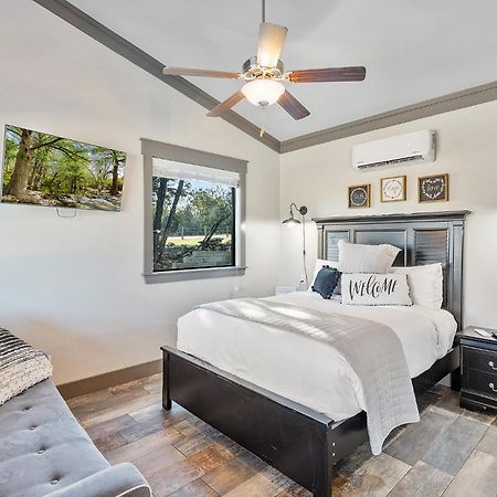 7A Ranch Hotell Wimberley Exteriör bild