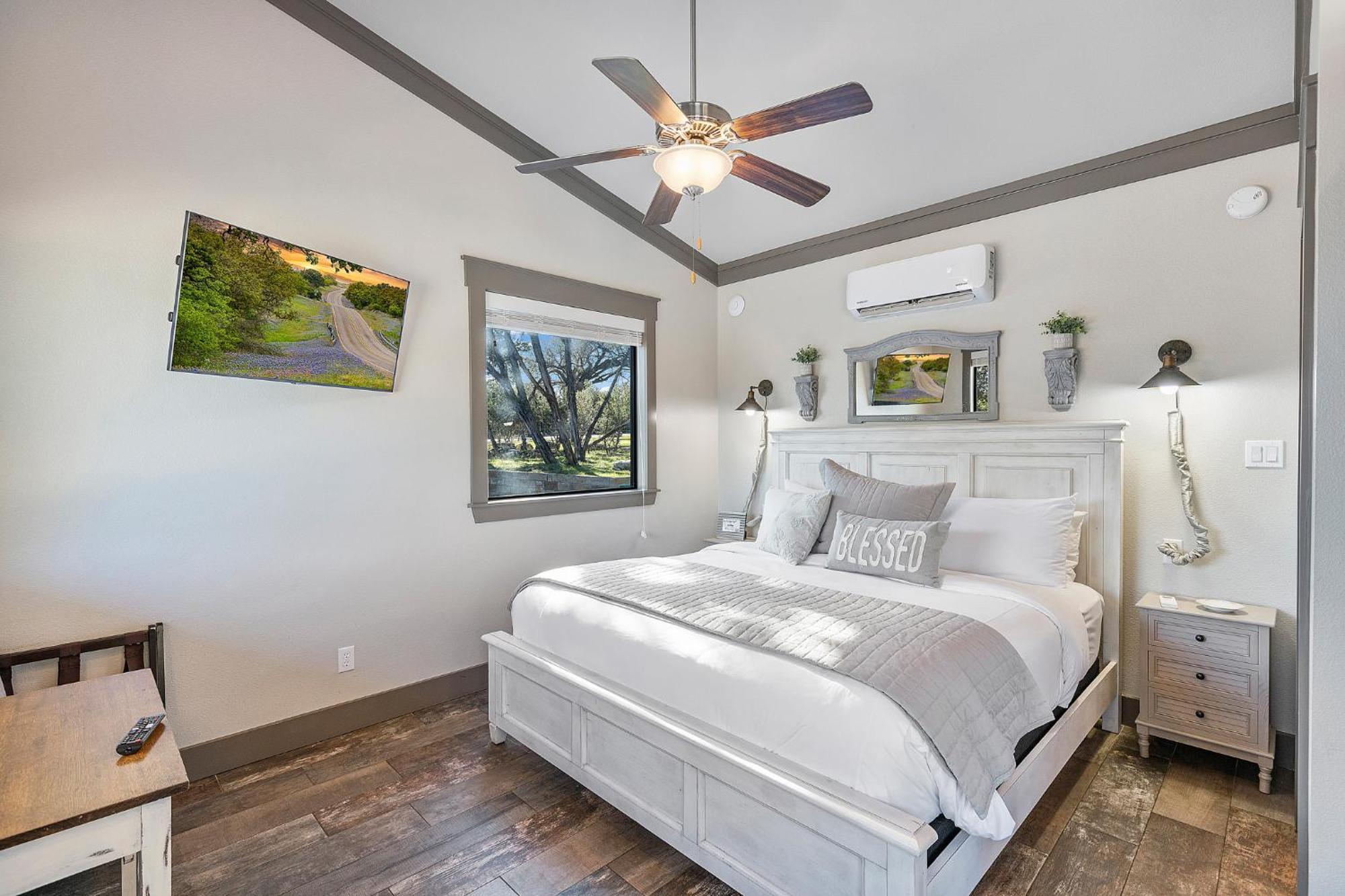 7A Ranch Hotell Wimberley Exteriör bild