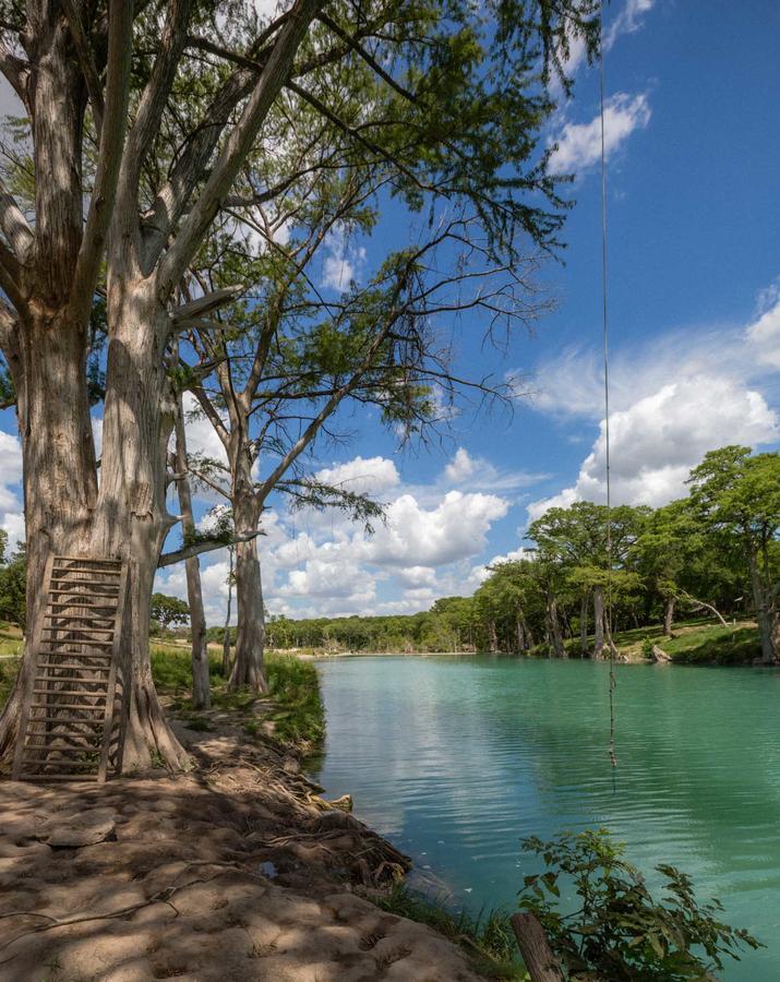 7A Ranch Hotell Wimberley Exteriör bild