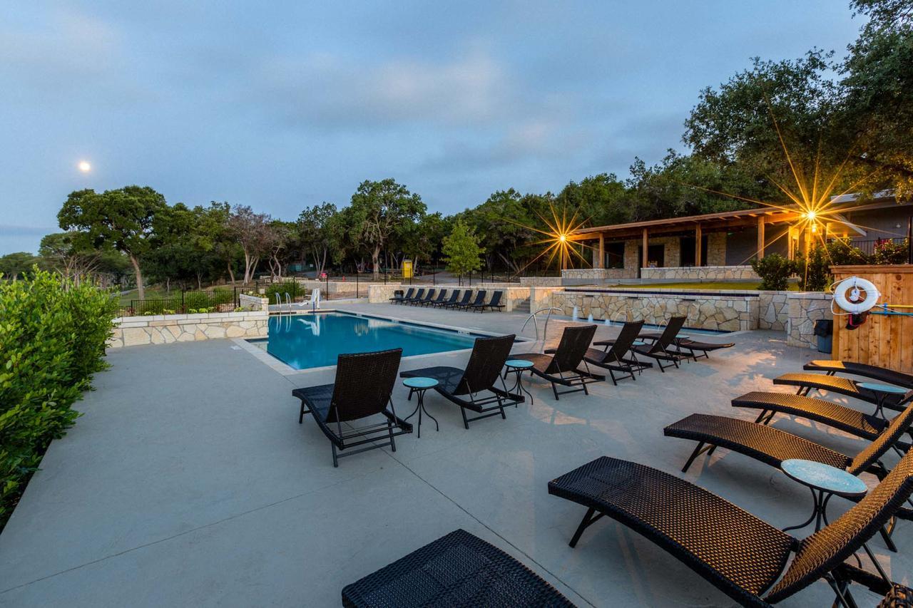 7A Ranch Hotell Wimberley Exteriör bild
