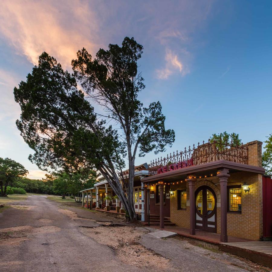 7A Ranch Hotell Wimberley Exteriör bild