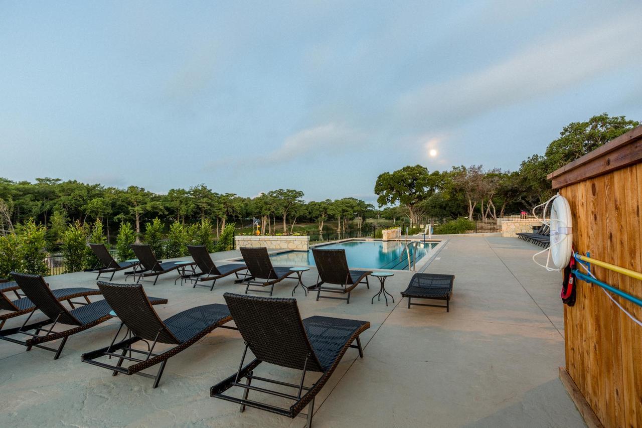 7A Ranch Hotell Wimberley Exteriör bild