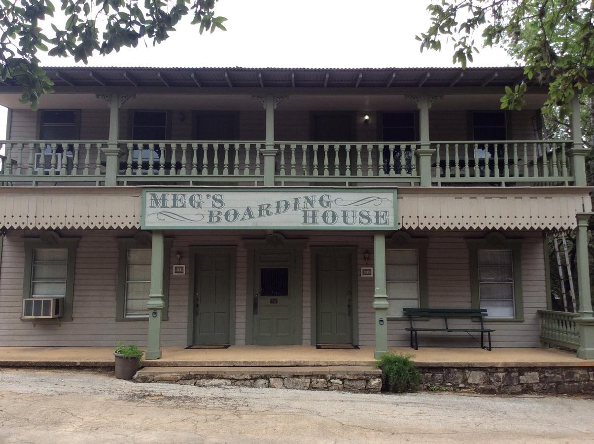 7A Ranch Hotell Wimberley Exteriör bild