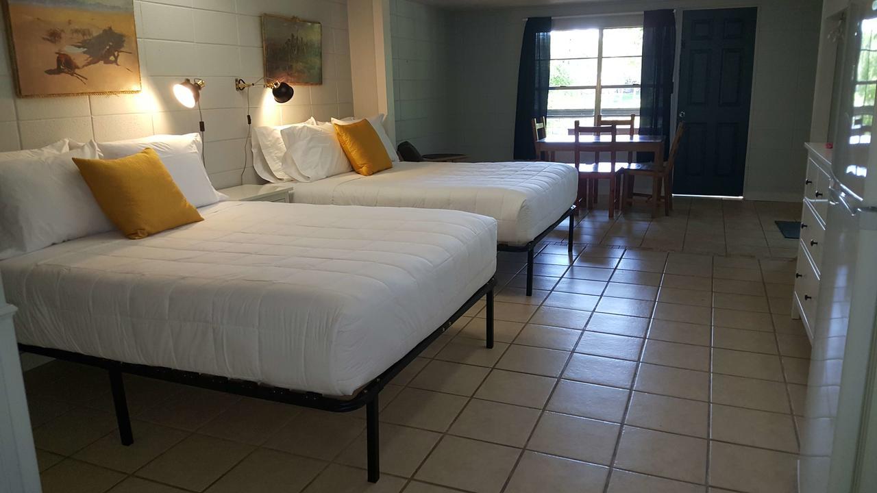 7A Ranch Hotell Wimberley Exteriör bild