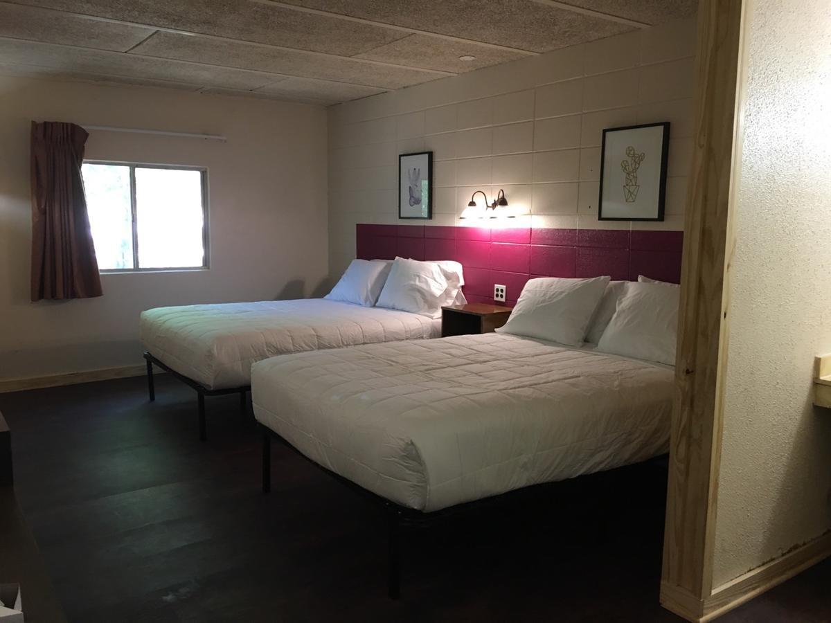 7A Ranch Hotell Wimberley Exteriör bild
